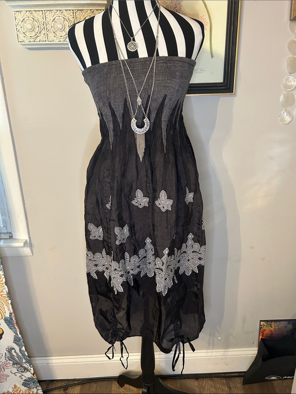 Lapis Strapless Black Embroidered Summer Dress